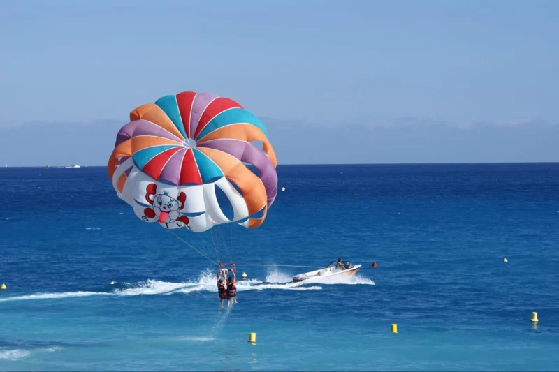 Parachute ascensionnel